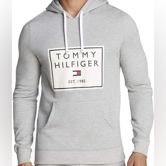 Men’s size medium Tommy Hilfiger hoodie grey. That’s our age that’s a p6 - Picture 1 of 8